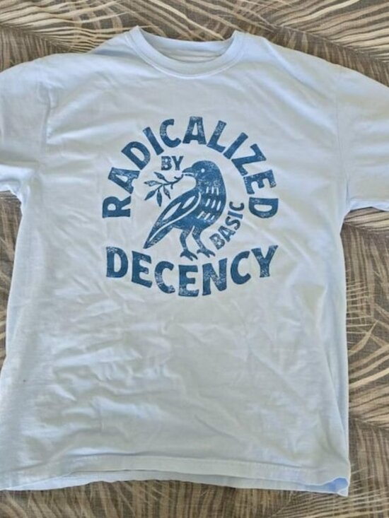 Tops - Vintage Style Emblem Tee – Blue Bird Graphic Shirt